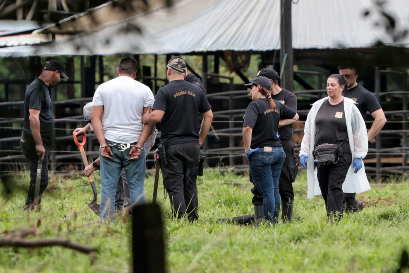 14/10/2025/ Allanamiento caso Ligia Faerron en San Carlos / foto John Durán