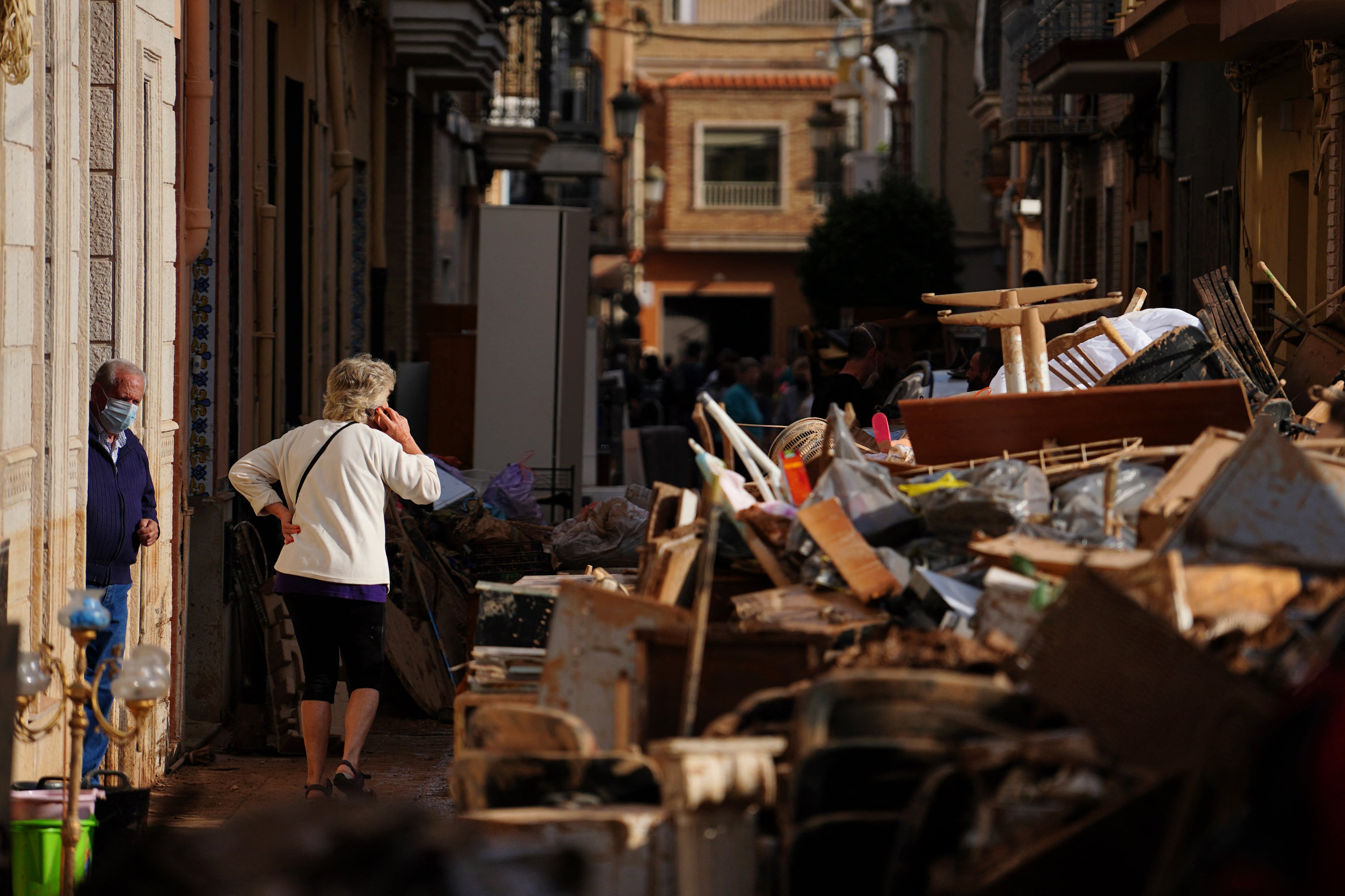 España vive una tragedia tras enfrentar las peores inundaciones de su historia en Valencia producto de una DANA.
