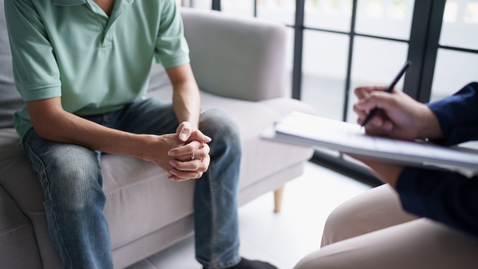 En dos años, más de 100.000 hombres acudieron a consulta psicológica en el sistema de salud público. No obstante, los especialistas afirman que hay muchos más que todavía no buscan ayuda por estigmas o normalizar los síntomas.
