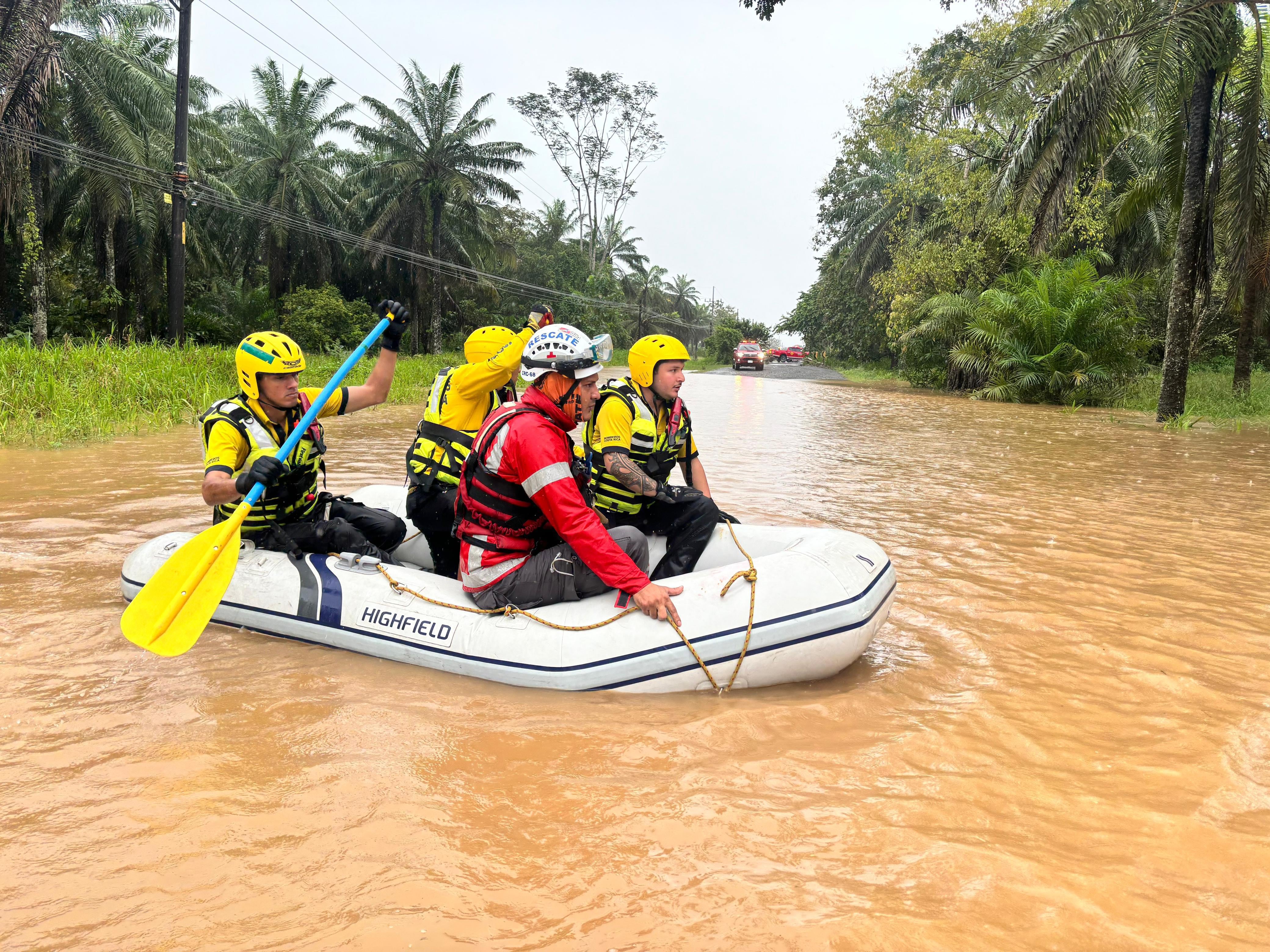 Inundaciones en Parrita por la influencia indirecta de la Tormenta Sara.