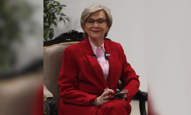 Evelyn Fachler, directora de Noticias Columbia, anunció que se ausentará de sus labores habituales
