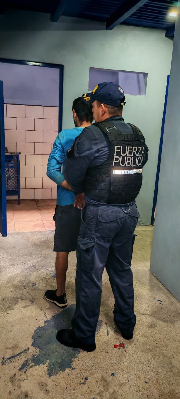 Un hombre de apellido Arce, conocido con el alias de “Zorra”, fue detenido la madrugada de este sábado