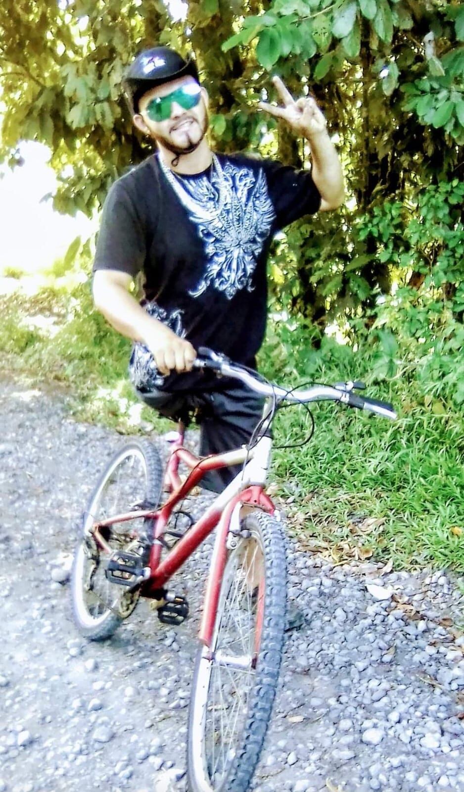 El joven fallecido, de apellido García, había perdido una pierna y se dedicaba a la venta de productos en una gasolinera. (Foto: cortesía)