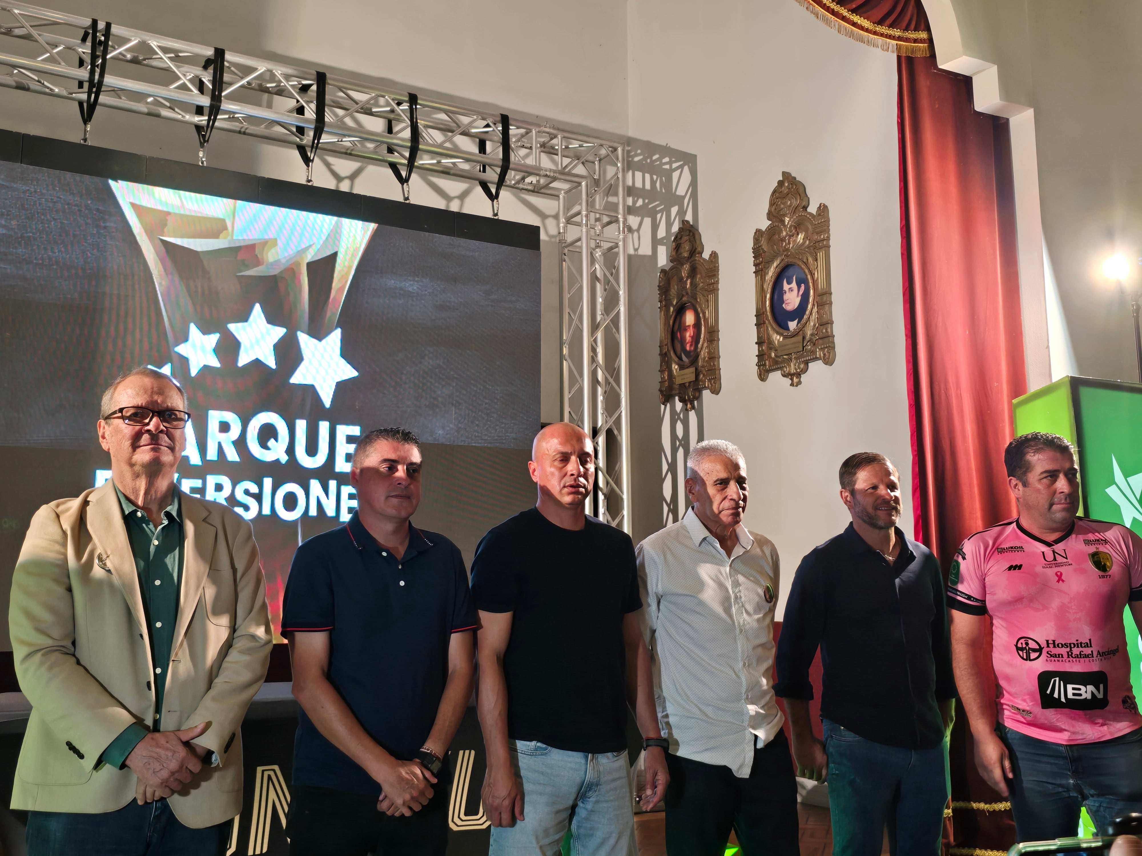 Víctor 'Macho' Acuña, Carlos Castro, Danny Fonseca, Hernán Morales, Alexánder 'Machón' Madrigal y Jhanny Flores serán parte de la final en el Torneo de Apertura 2025.