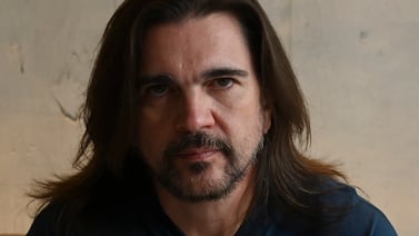 Juanes olvida letra de una de sus canciones en vivo; así reaccionó y resolvió el momento