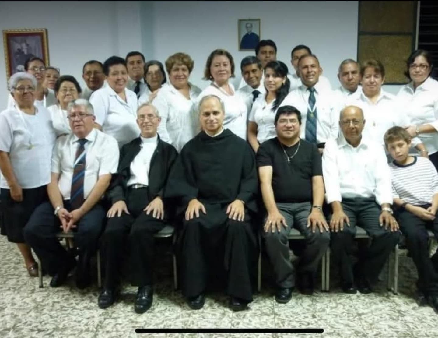 Padre León XIV durante visita a El Salvador.