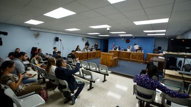 Corte Plena pide priorizar casos de funcionarios judiciales investigados por corrupción y suspendidos con salario