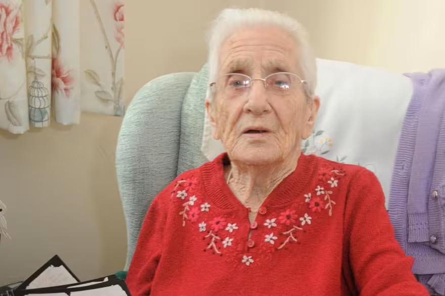 Después de casi ocho décadas, Phyllis Ponting logró recuperar una carta muy especial para ella.