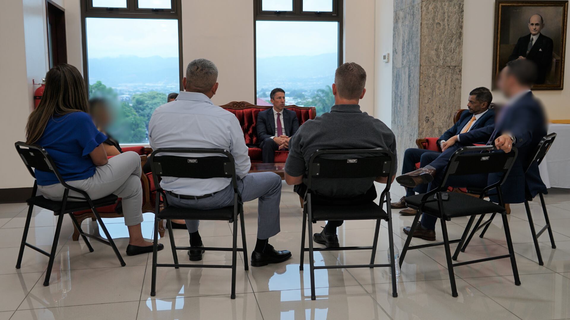Detalle del encuentro realizado en Texas la semana pasada con participación del fiscal Carlos Díaz. Fotografía: