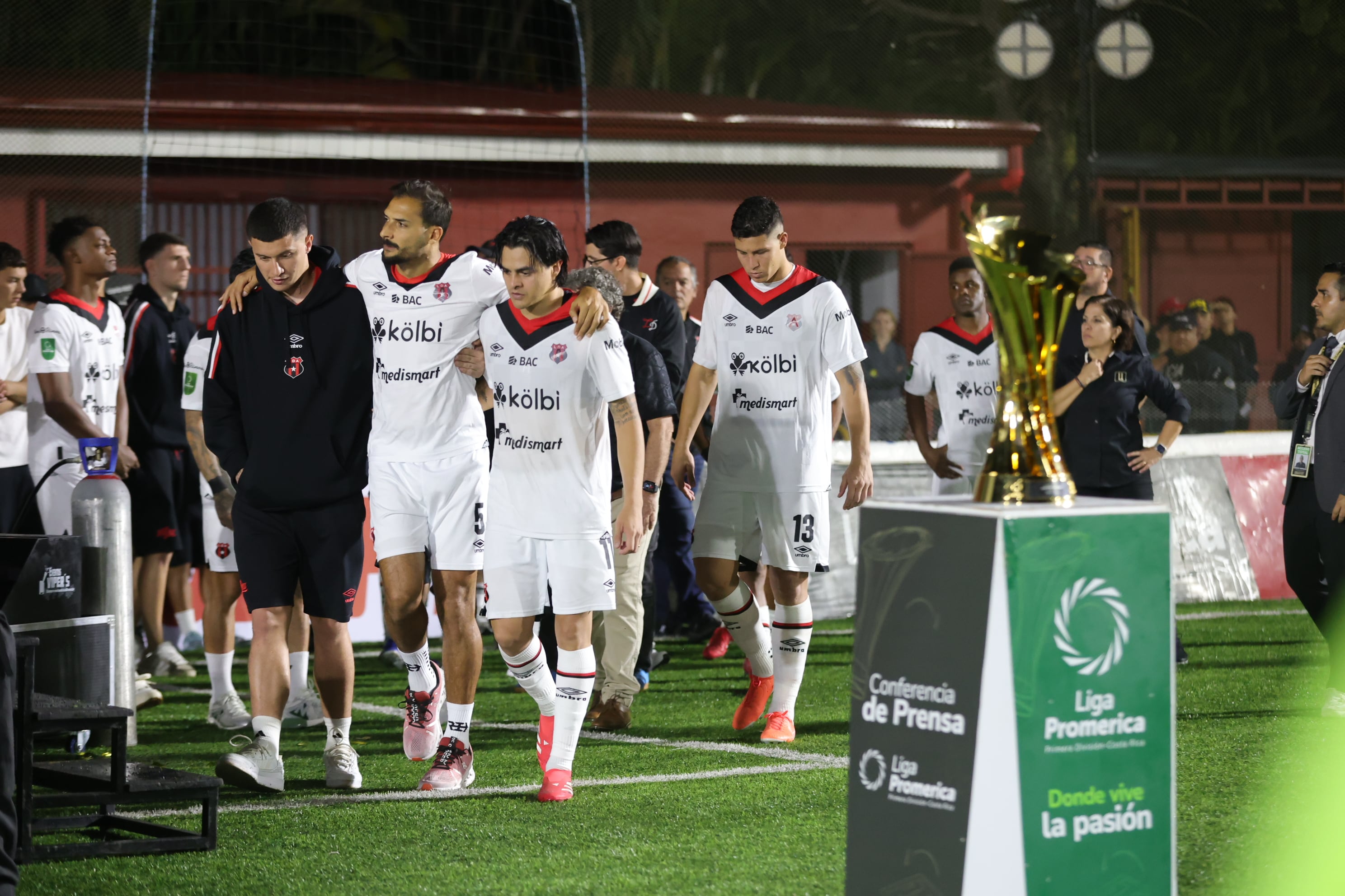 28/05/2025/ Juego entre Club Sport Herediano vs Liga Deportiva Alajuelense por el partido de vuelta de la gran final el torneo Clausura de la Liga Promerica en el estadio Carlos Alvarado / foto John Durán