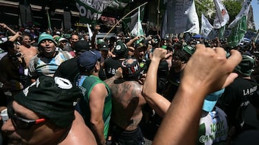 Argentina bajo tensión: Sindicatos salen a las calles por ambiciosa reforma laboral de Milei