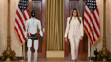 Melania Trump presentó a su primer invitado humanoide en la Casa Blanca