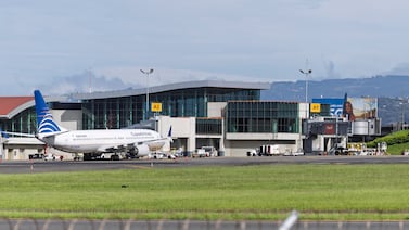 Cierre de aeropuerto en Panamá por fuertes temblores afecta vuelos en Costa Rica: siete serán desviados y tres presentan demoras