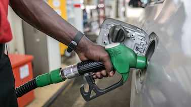 Petróleo sube ante tensiones entre Estados Unidos e Irán