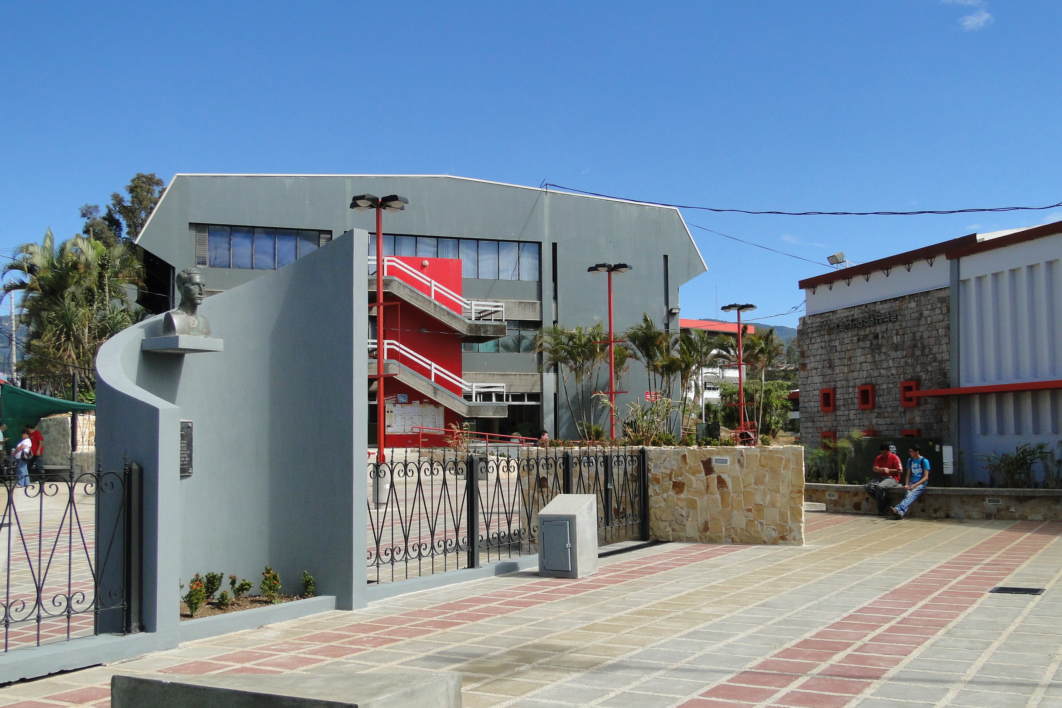 La UNA abre cursos libres gratuitos. (Foto: UNA)