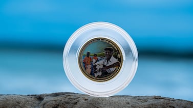 Nueva moneda de colección de ¢100 rinde tributo al calipso limonense y a Walter Ferguson