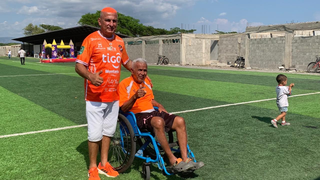 Miguel Mike Aguirre
Exjugador del Municipal Puntarenas
82 años de edad
Óscar Ruiz
El Tiburón Parcero
Centro del Alto Rendimiento del Puntarenas FC
25 de abril del 2024
Fotografía: Juan Diego Villarreal