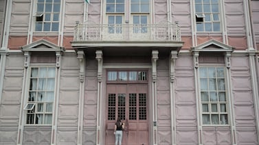 Accidente en la madrugada golpea uno de los edificios más icónicos de San José