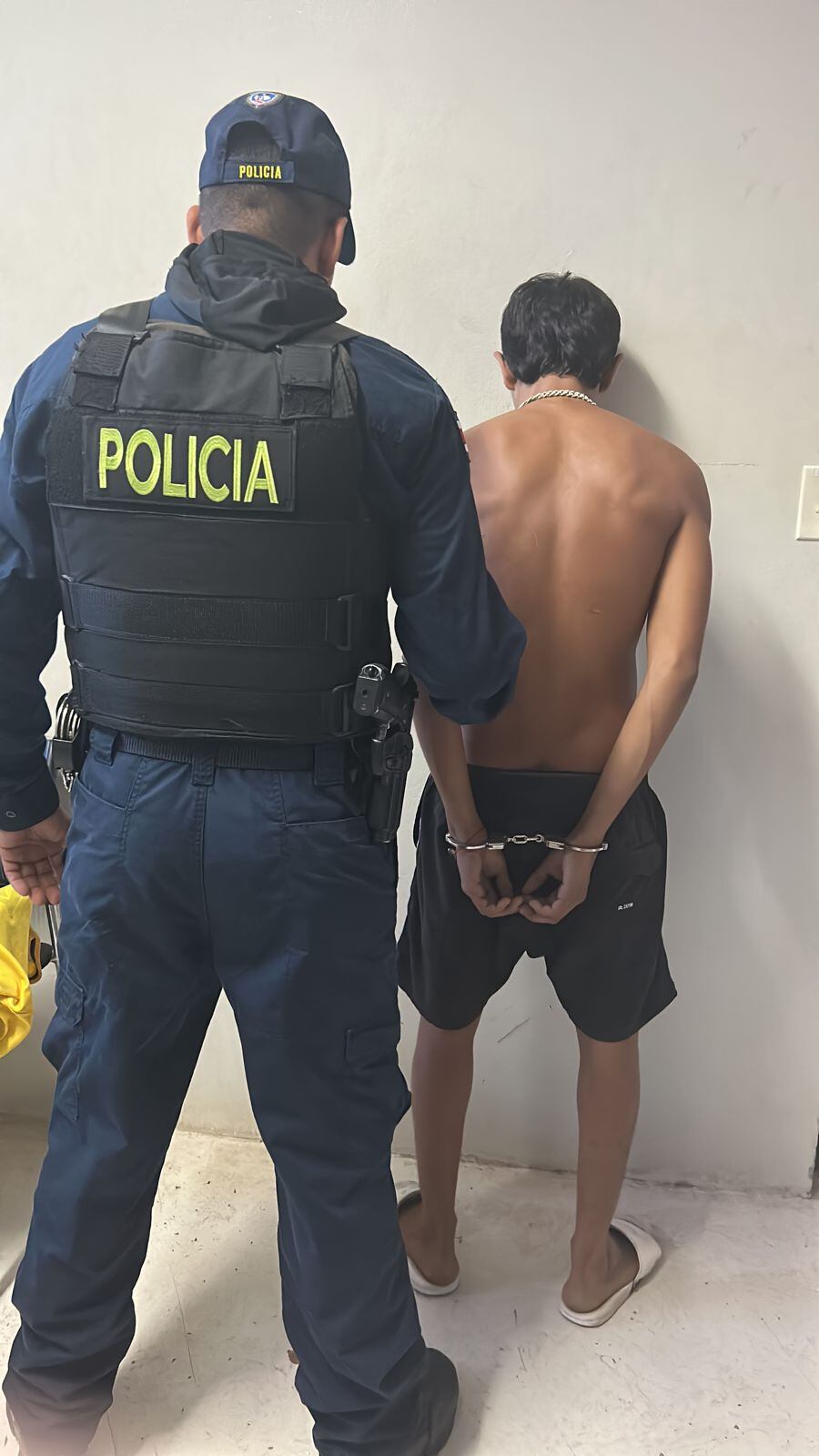Muy cerca de donde ocurrió el asesinato que se le atribuye, fue detenido González, de 21 años. Una venganza habría generado la emboscada en que murió un joven de 22 años. Foto: MSP.