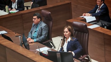 Yara Jiménez se compromete a fijar ruta para elección de suplentes de Sala Constitucional: jefes la instan a acatar fallo