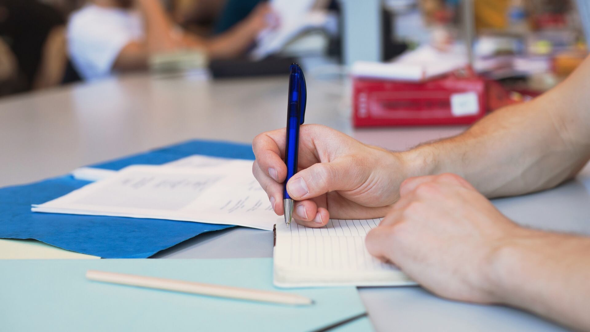 Saber dominar el español a la perfección permite que sea mucho más sencillo aprender otros idiomas.