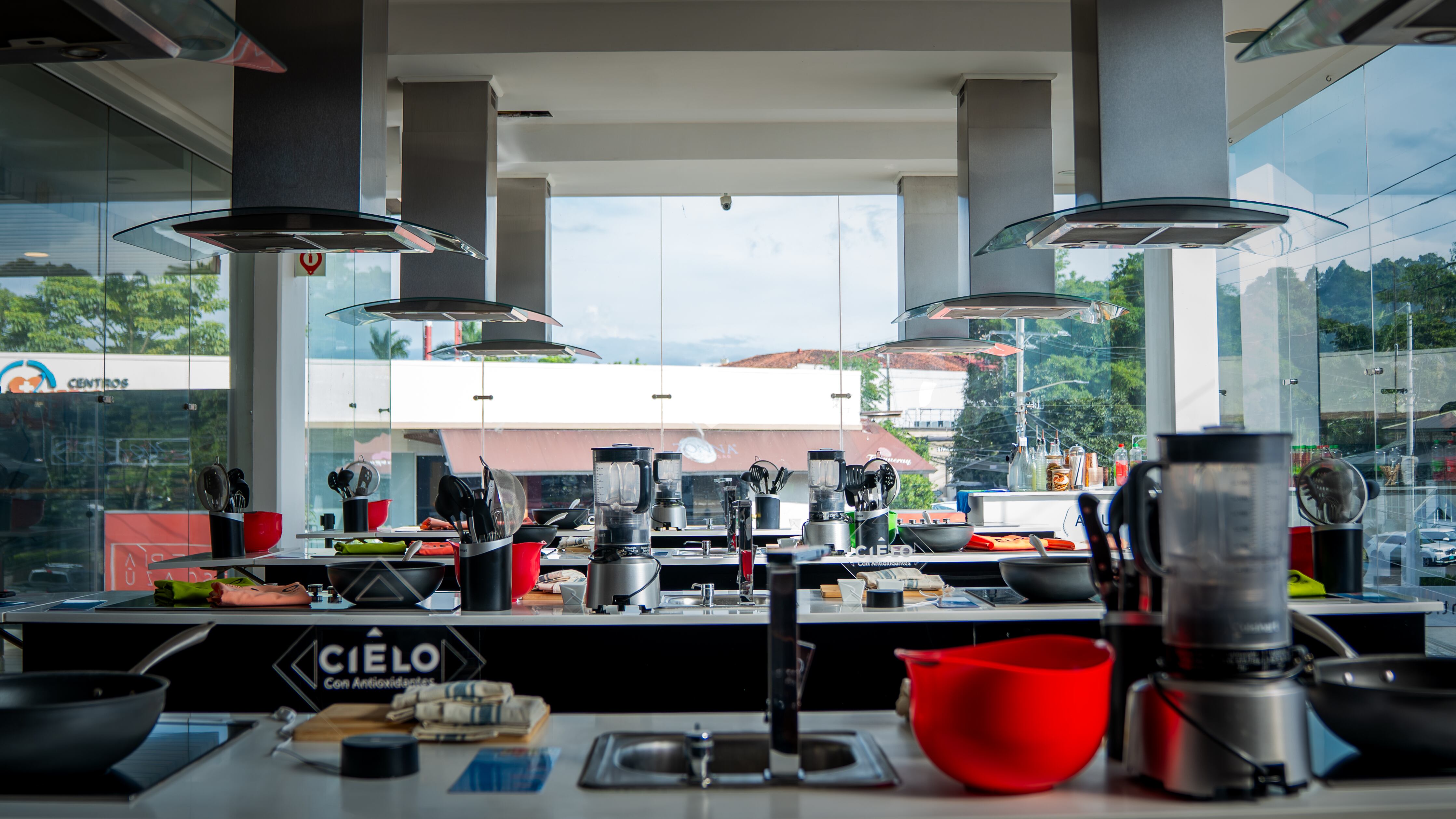 La cocinasdonde se desarrolló el reto de hacer los ceviches.