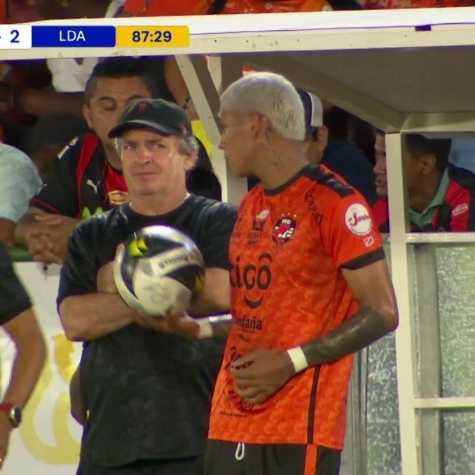 Óscar Ramírez y John Paul Ruiz.