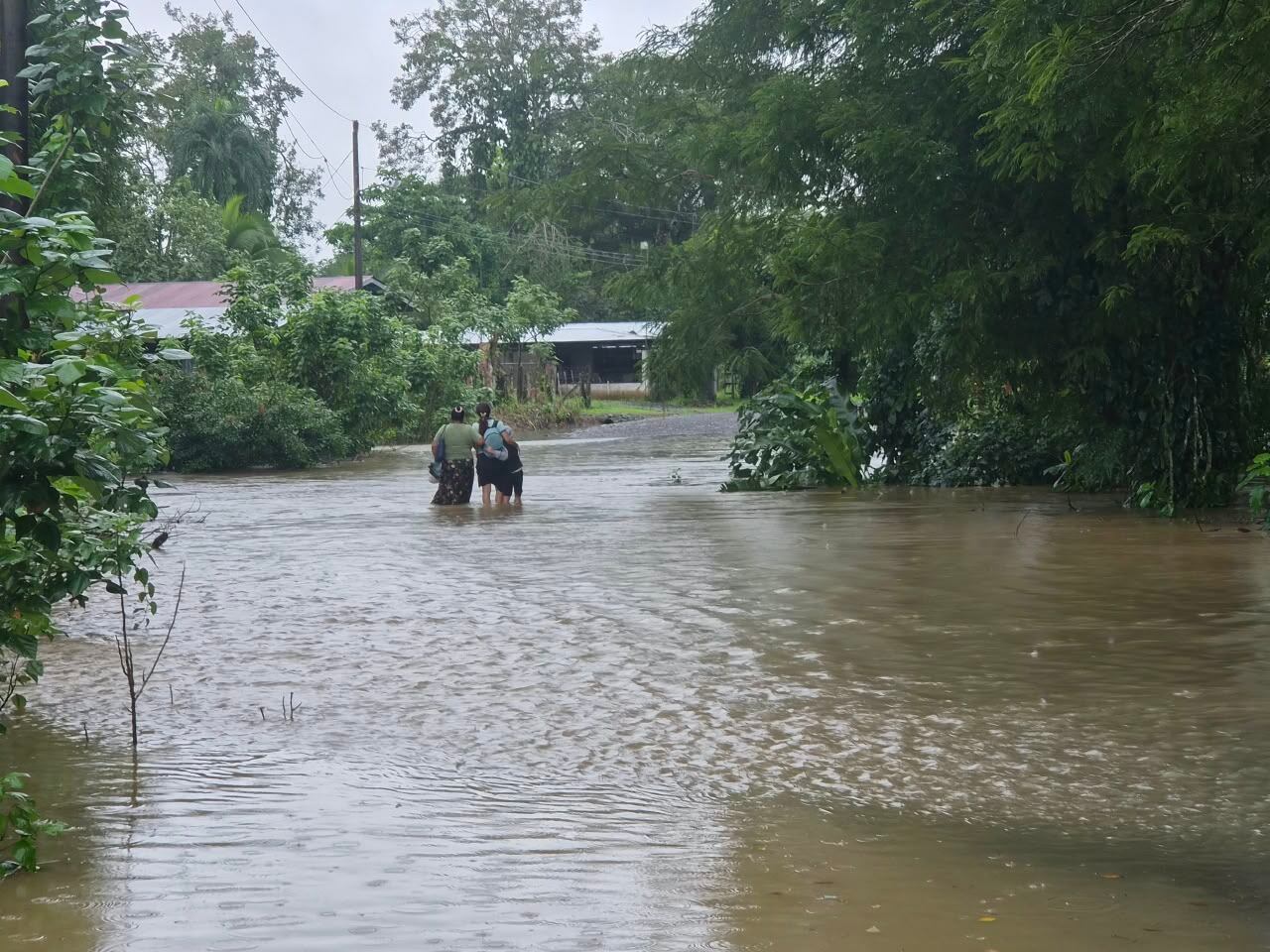 Las autoridades mantienen vigilancia ante el aumento de los caudales y la saturación de los suelos por las lluvias de las últimas semanas.