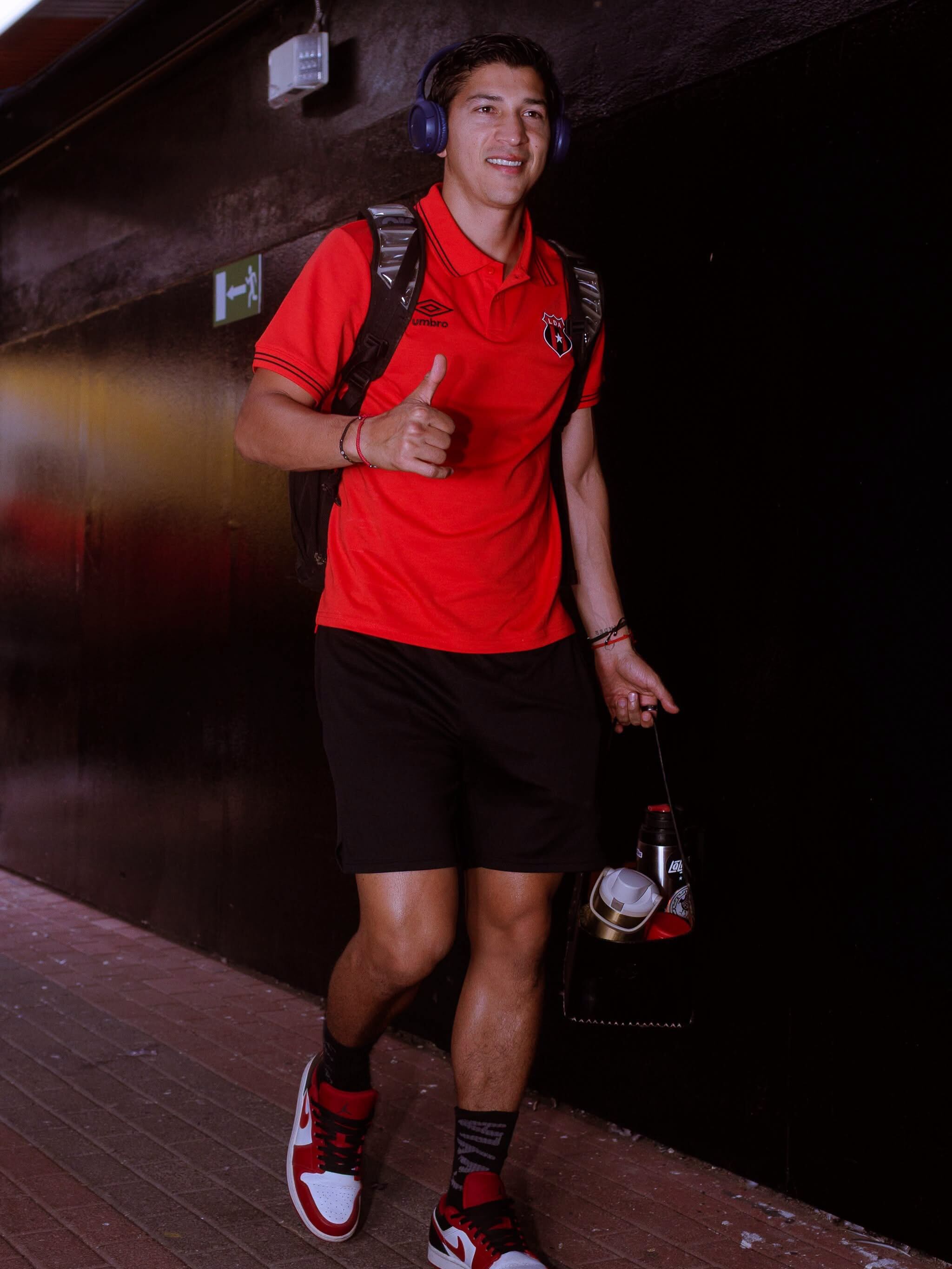 En Liga Deportiva Alajuelense siguen esperando la mejor versión de Ángel Zaldívar.