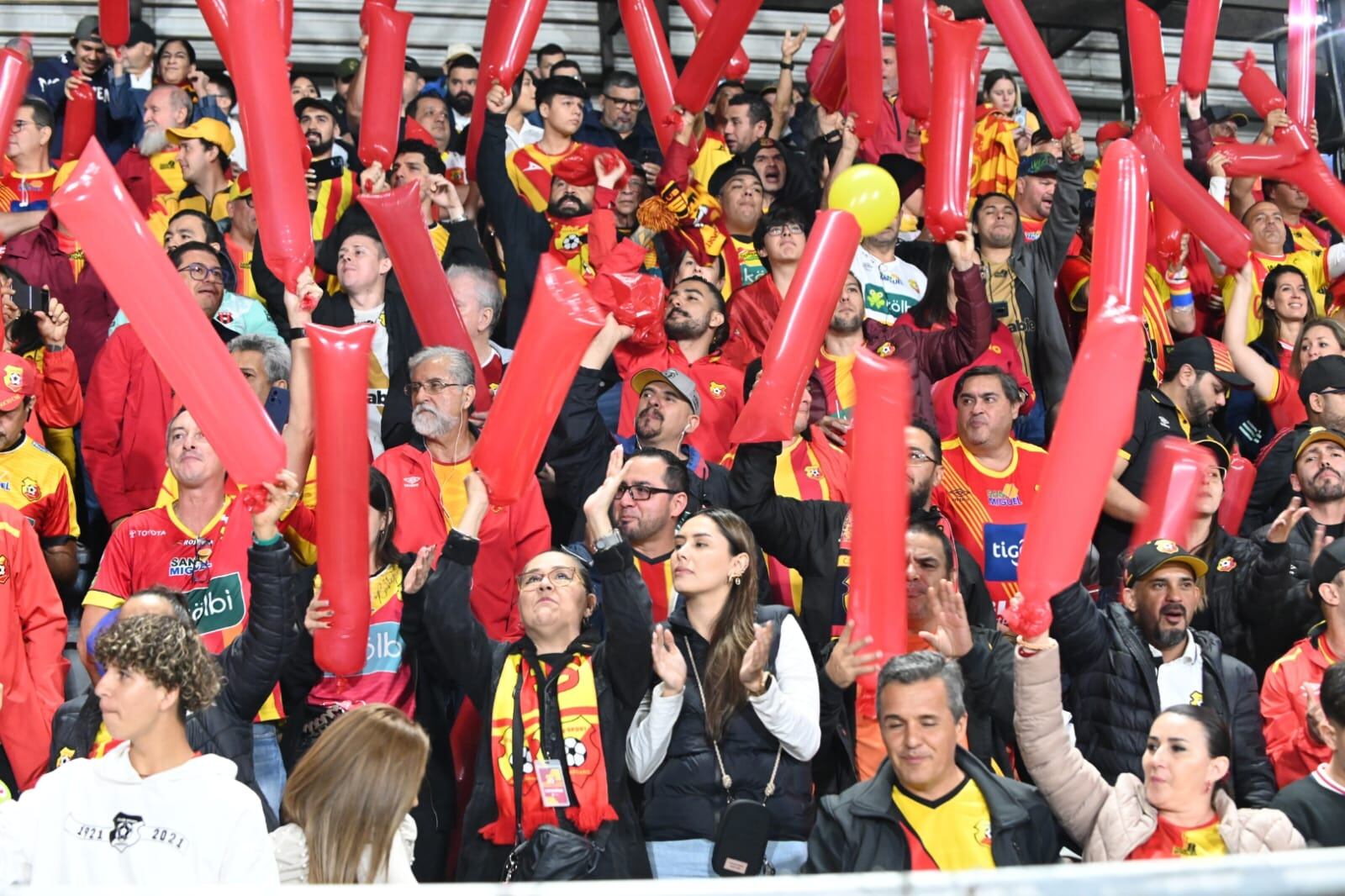 02/12/2023, San Jose, Estadio Colleya Fonseca, partido de ida de la semifinal del torneo de apertura 2023 entre el Club Sport Herediano y Liga Deportiva Alajuelense.