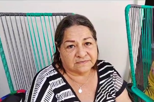 Marta Elena Cerdas , de 64 años, es oriunda de El Tejar y afirma que nunca había visto algo así.. Foto: Yiren Altamirano