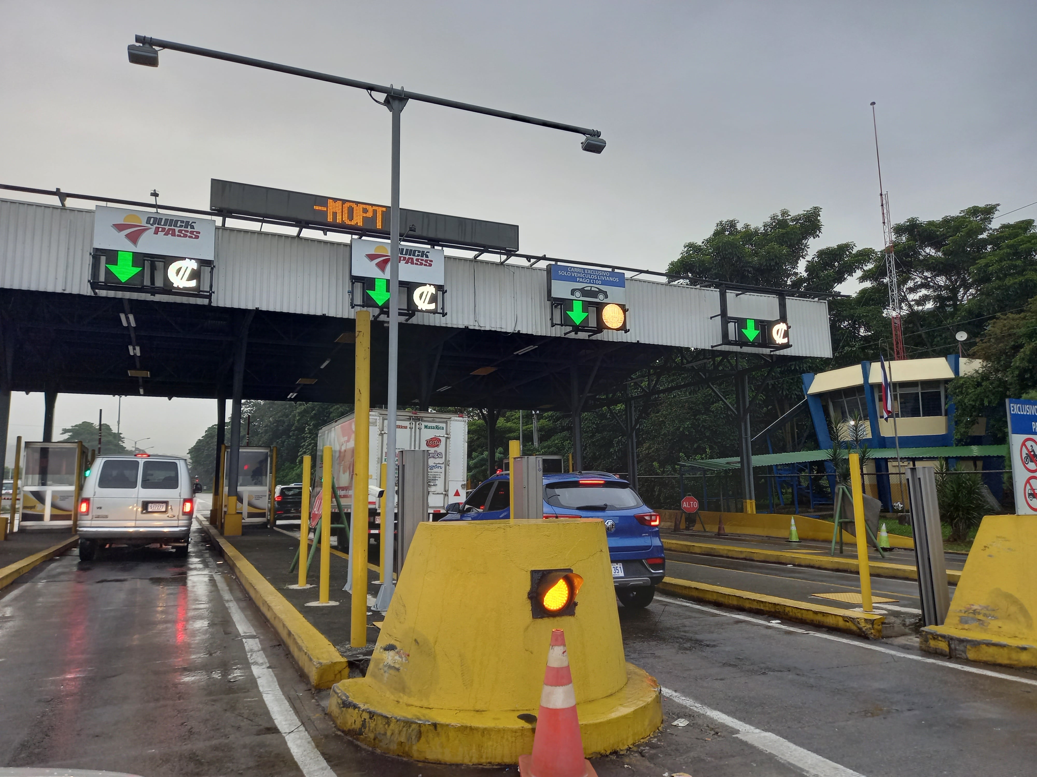 Suspensión de cobro de peajes