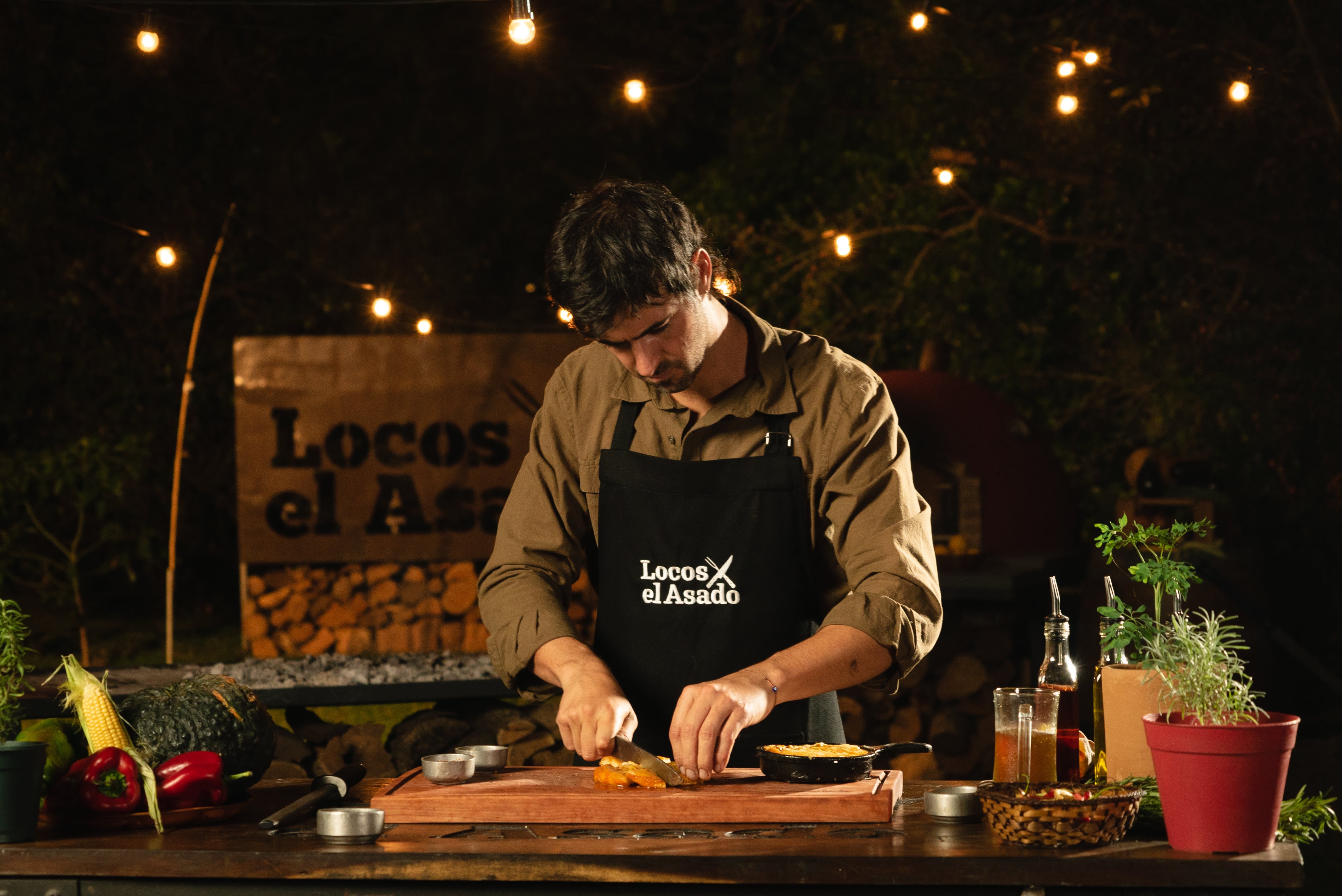 Luciano Luchetti se ha hecho famoso con sus consejos en Locos por el Asado, cuya cuenta de Instagram tiene casi 4 millones de seguidores.