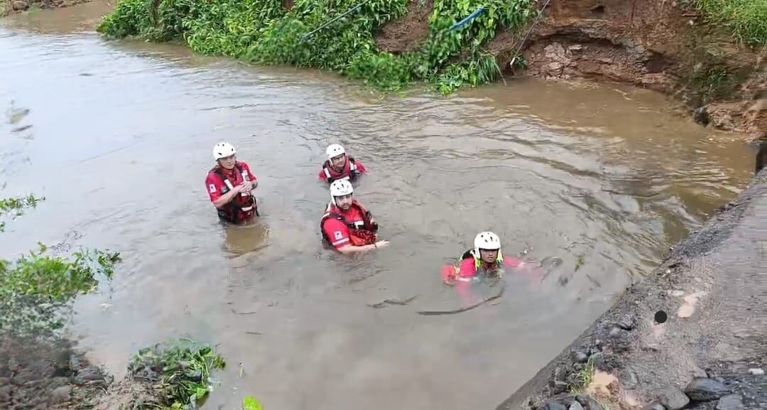 Cruz Roja encuentra sin vida a hombre que fue arrastrado por corriente de río en Limón. Foto: Cruz Roja Costarricense.