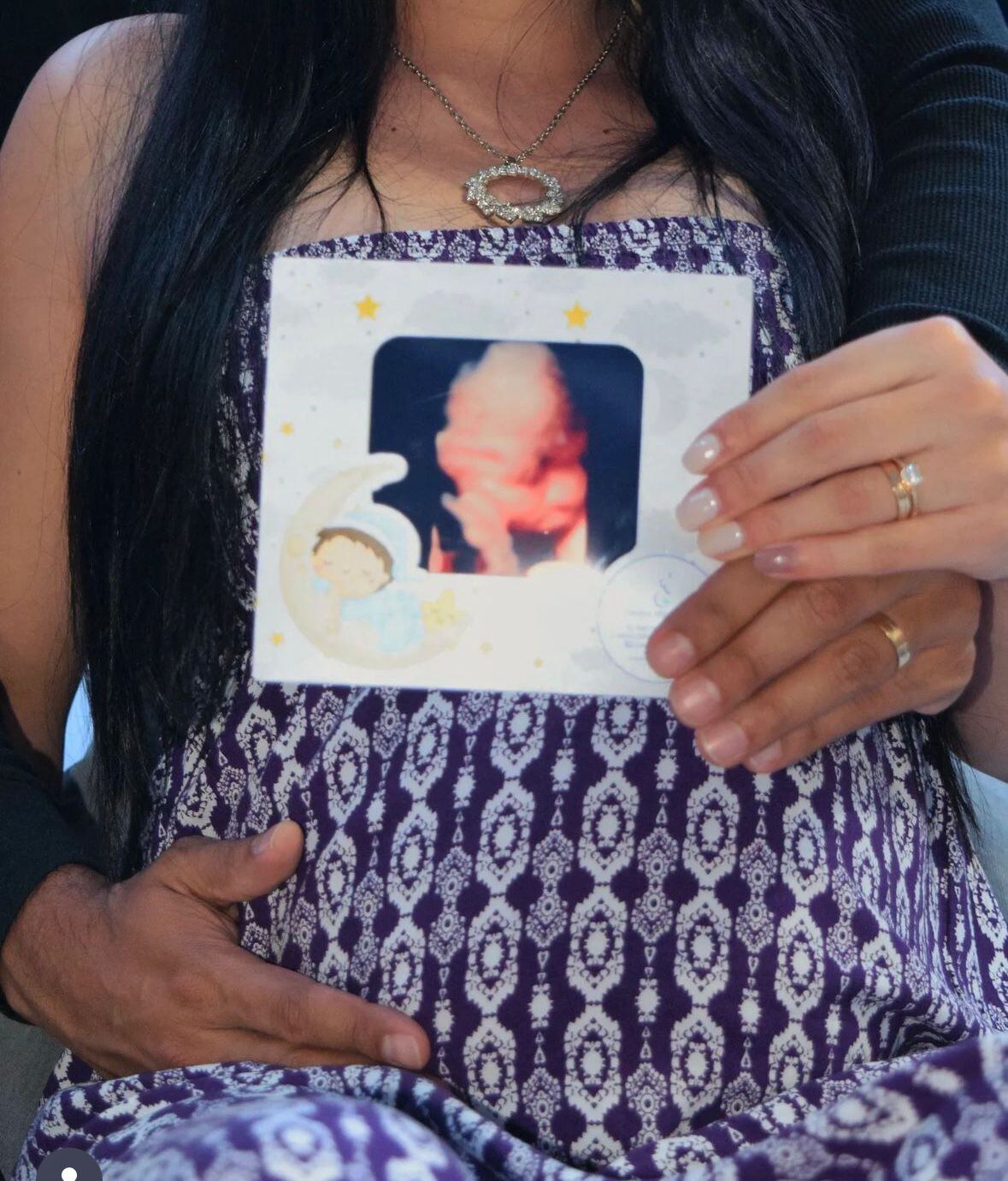 modelo Betzabé Arauz. Fotos para únicamente par LT, Empleo Costa Rica.