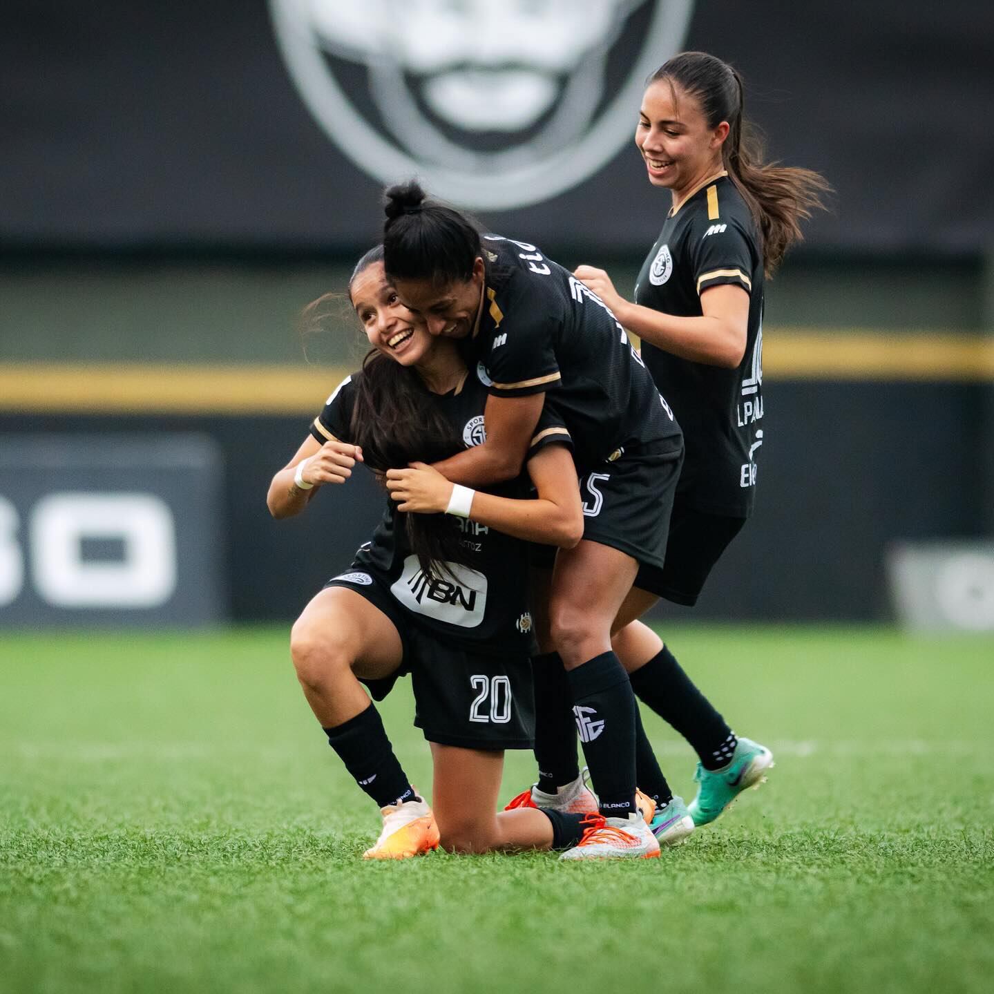 Sporting vs Tsunami Azul