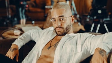 Maluma: así reaccionó el cantante ante fan que quiso besarlo a la fuerza