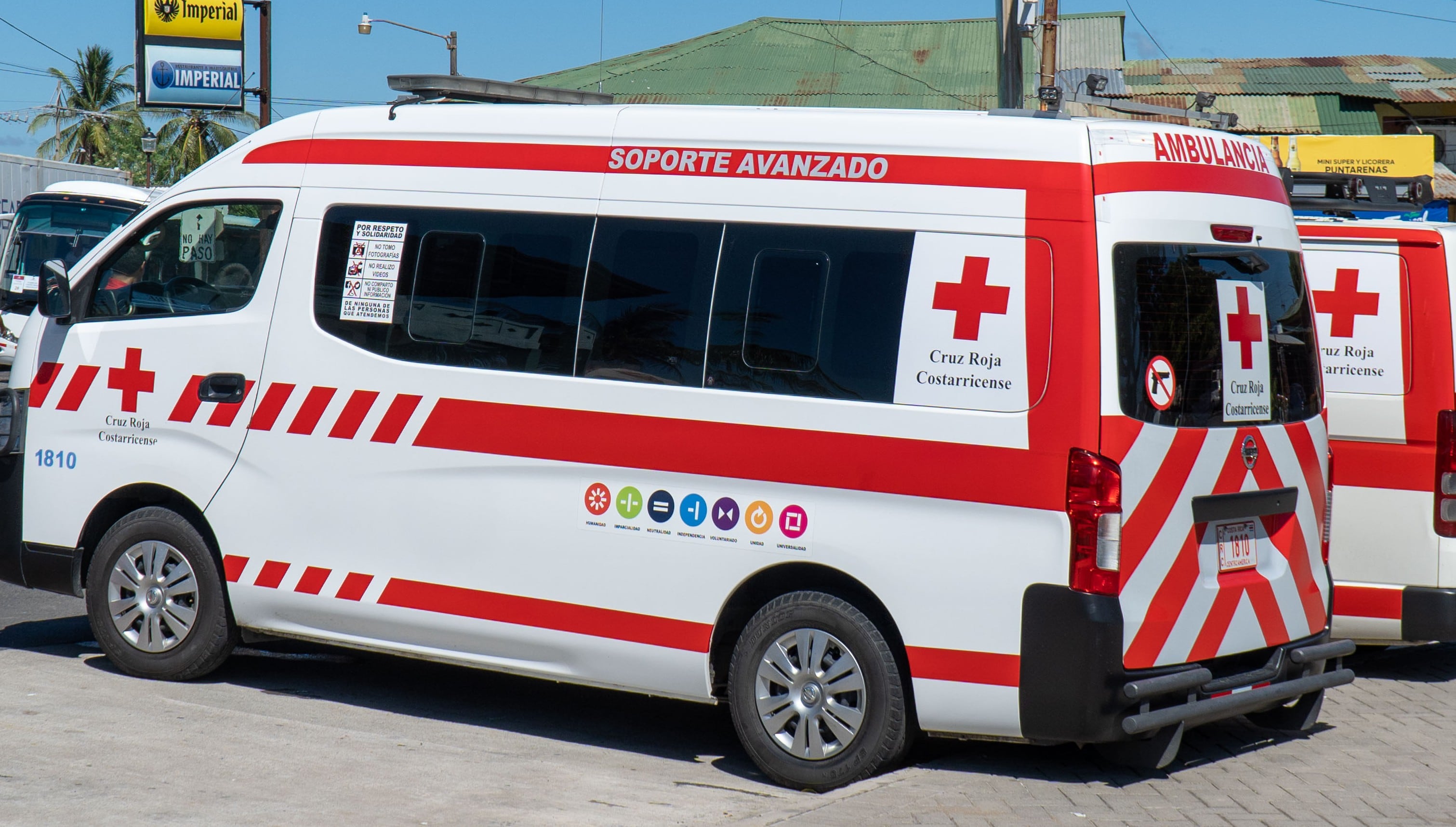 Adulto mayor cae a río en Turrubares; Cruz Roja atiende emergencia