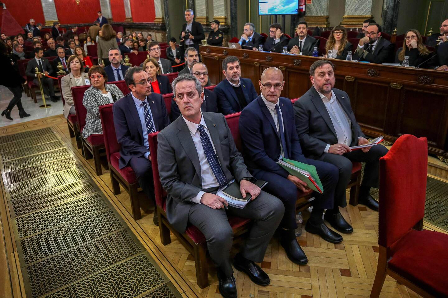 Exlíderes separatistas catalanes asisten al juicio en el Tribunal Supremo de Madrid, el 12 de febrero del 2019. Foto: AFP
Foto: AFP