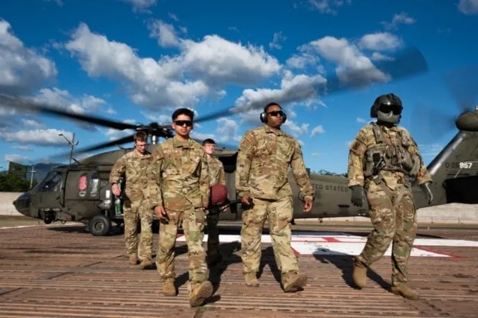 Estados Unidos mantiene una base militar en Honduras que sirve para cooperación regional, asistencia humanitaria y combate al narcotráfico.