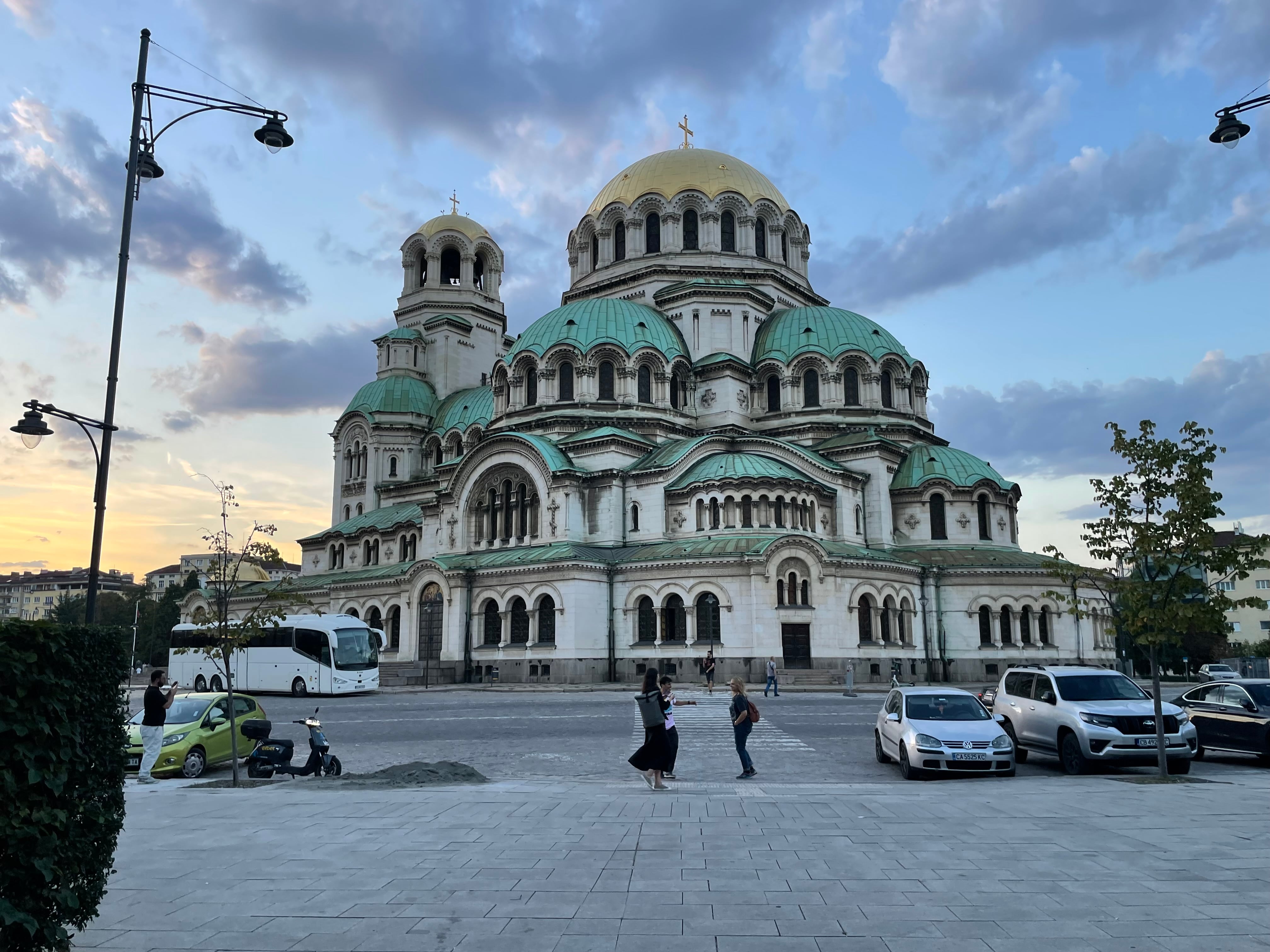 La majestuosa catedral ortodoxa Alejandro Nevski en Sofía, la capital de Bulgaria.