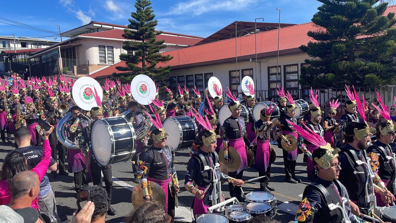 La Banda Municipal de Zarcero recibió un reconocimiento en su pueblo.