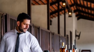 Un bartender diferente: la historia detrás de las barras que hacen tus fiestas inolvidables