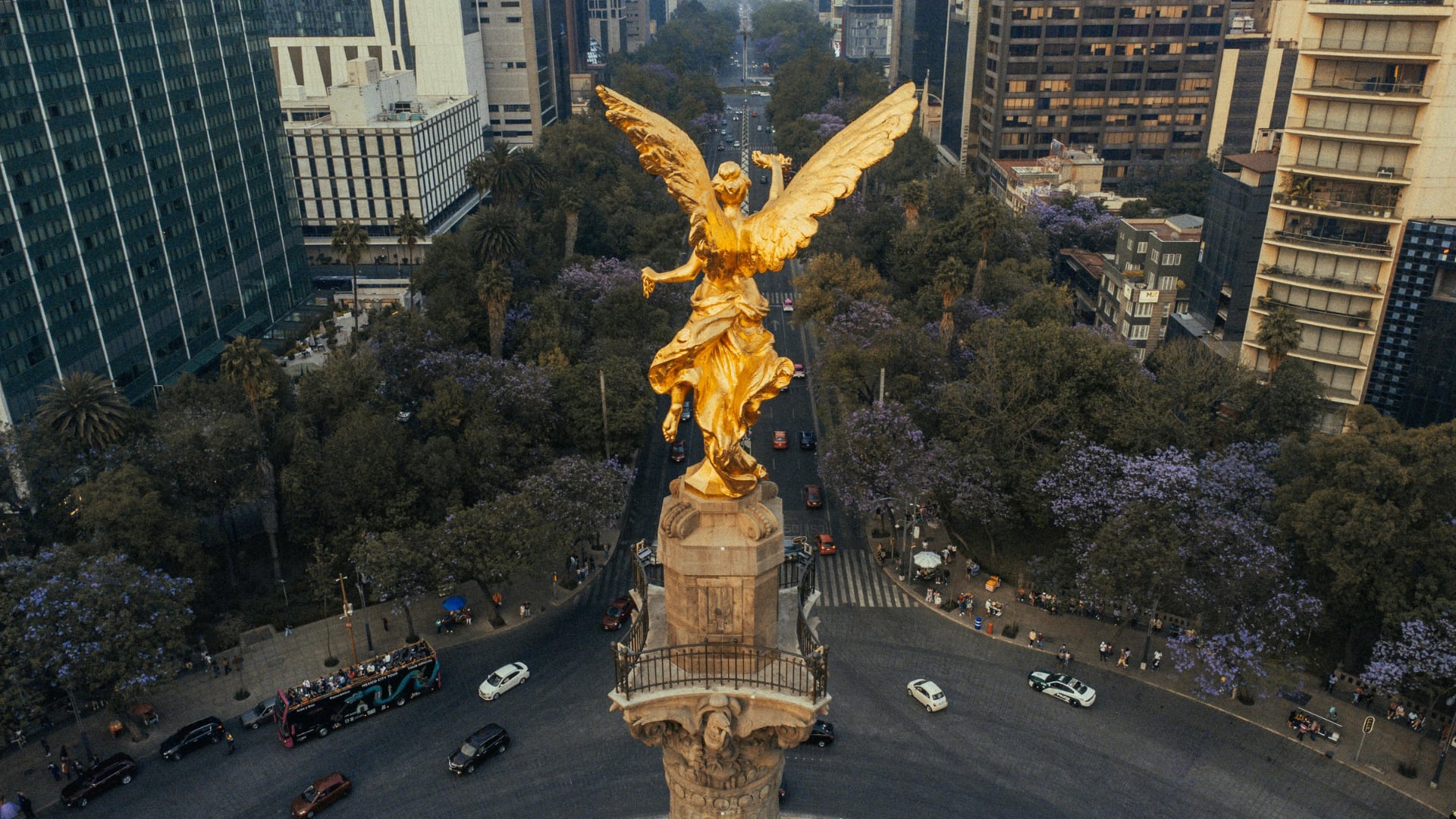 La ciudad más cara del Mundial 2026 es Ciudad de México, con $1.572 por noche. Monterrey y Guadalajara también presentan fuertes aumentos.
