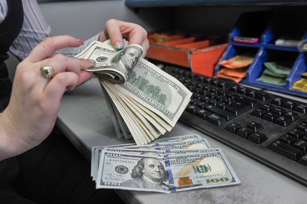 Los bancos tienen tiempo hasta marzo del 2017 para proponer una estrategia para alcanzar en diciembre del 2018 la igualdad solicitada. Los bancos están analizando la medida. Según la Sugef son múltiples las opciones que tienen las entidades. | JOSÉ CORDERO