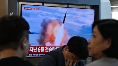 Corea del Norte lanza misil balístico antes de ejercicios militares de Estados Unidos y Corea del Sur