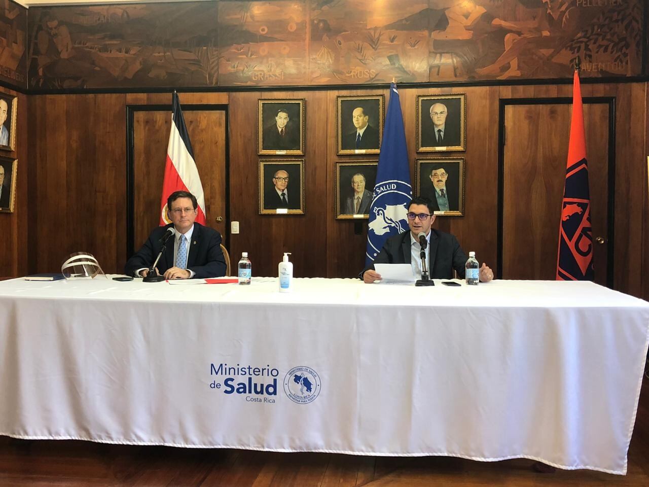 Conferencia de prensa del martes 7 de abril, en el Ministerio de Salud. Presidencia.