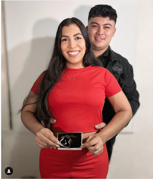 Len Valle hermana de Yokasta Valle y su pareja.