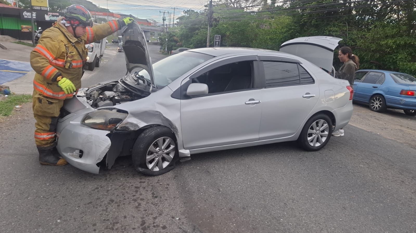 Este es el segundo vehículo involucrado en el accidente.