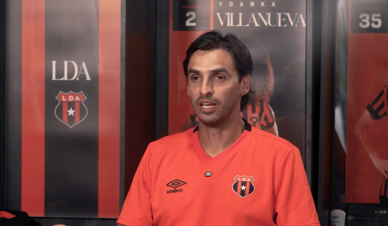 Bryan Ruiz definió a Jorge Luis Pinto como un estratega en lo táctico.